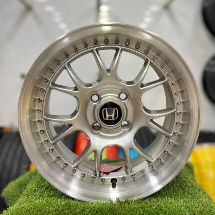 Honda 15 Inch Aftermarket Silver Alloy Rim